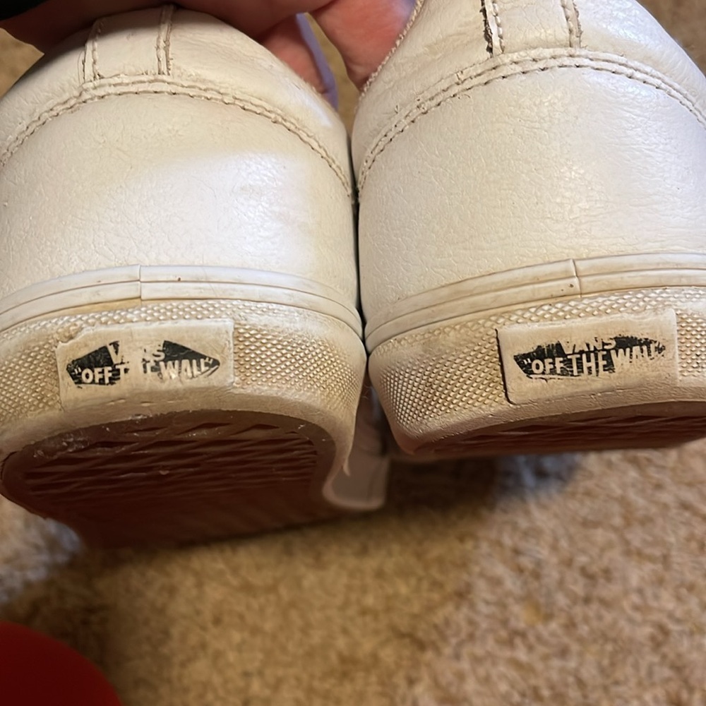 Vans - Picture 3 of 5